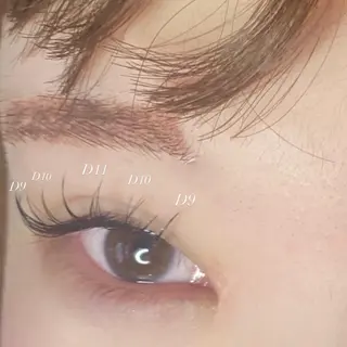 マツエク・マツパ 𝘒𝘈𝘌𝘋𝘌 天神𝘕𝘈𝘕𝘈のマツエク・マツパデザイン