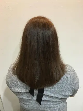 ミディアム カラー mu ku.のヘアスタイル
