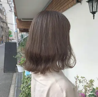 ミディアム カラー stylist店長 岡本真依のヘアスタイル
