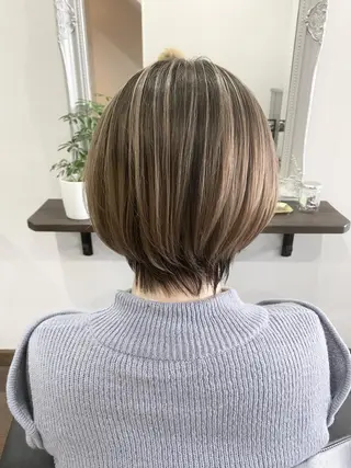 ショート バレイヤージュ 隅中秀弥のヘアスタイル