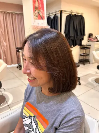ミディアム カラー 生活が楽になる縮毛/ ブリーチなしレッドのヘアスタイル