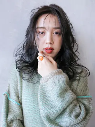 ロング カラー パーマ ヘアアレンジ ITbyALBUM 中野店のヘアスタイル