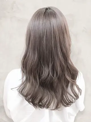 カラー 小林 梨穂菜のヘアスタイル