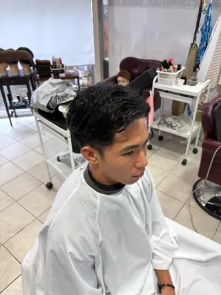 ショート パーマ メンズ 塩田 稜真のヘアスタイル