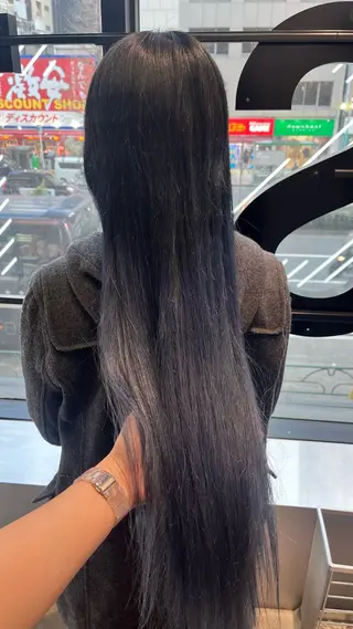 ロング カラー 新宿/ヘアカラー AiNAのヘアスタイル