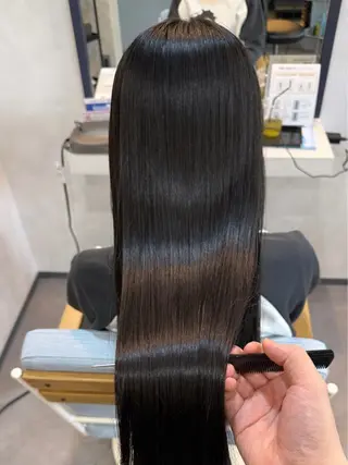 ロング 髪のお悩みお任せ ください坂 要司のヘアスタイル