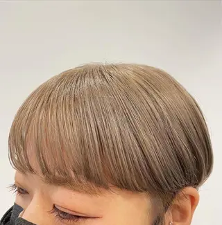 ショート カラー しの　ゆきの THE REMMYのヘアスタイル