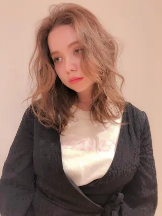 セミロング カラー 艶髪/モテヘア🎀 MIHOのヘアスタイル