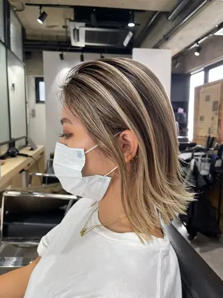 ミディアム カラー 白髪ぼかしハイライト バレイヤージュヤマトのヘアスタイル