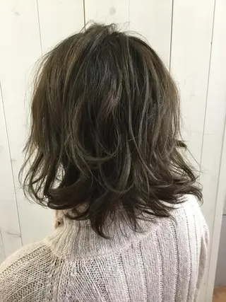 ミディアム カラー 【mokuオーナー】 ちはるのヘアスタイル