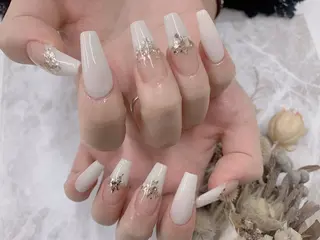 ネイル ✨Nailsalon Vi+✨のネイルデザイン