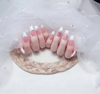 ネイル uu ネイルサロン関内🌼のネイルデザイン