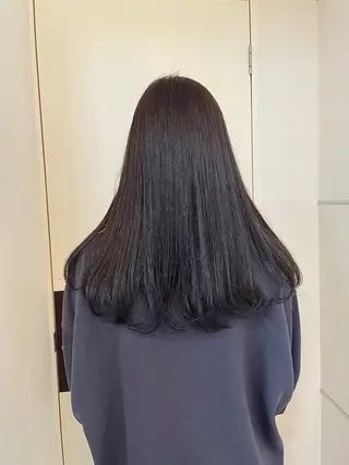 ロング カラー 草薙メンズ縮毛矯正 💫緒方美柚のヘアスタイル