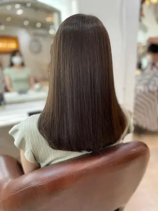 セミロング カラー すずき えりのヘアスタイル