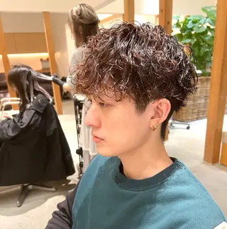 ショート パーマ メンズ 服部 雄輝のヘアスタイル