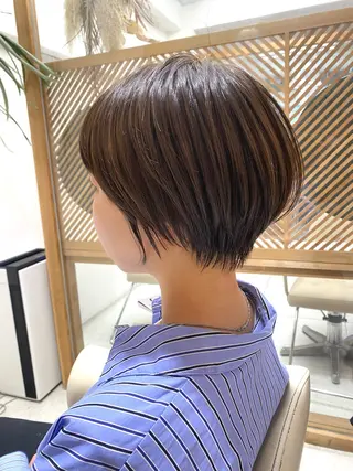 ショート カラー 安永 涼のヘアスタイル