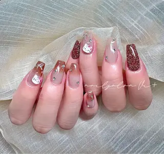 ネイル ✨Nailsalon Vi+✨のネイルデザイン