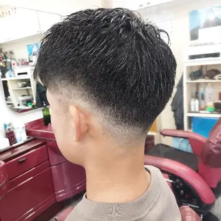 ミディアム 河合 勇喜のヘアスタイル