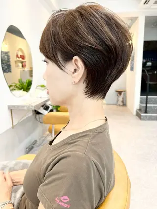 ショート fAture.所属・土井 優のヘアスタイル