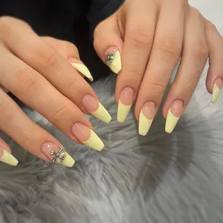 ネイル RICO Nail パーツつけ放題🌈のネイルデザイン