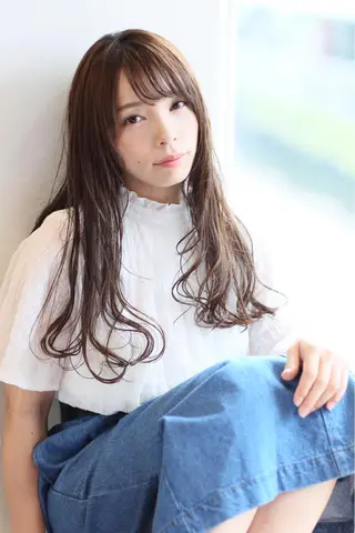 ロング 伊藤 光成のヘアスタイル