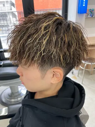 ショート カラー パーマ メンズ 亀井隆汰/メンズ専門 パーマ特化美容師のヘアスタイル