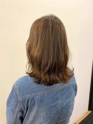 ミディアム カラー 林 瑠夏のヘアスタイル