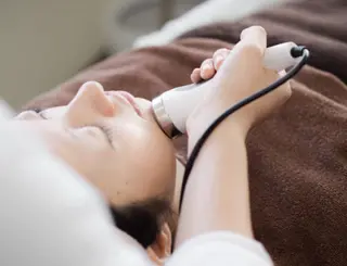 OUKA脱毛 毛穴ケアフェイシャルのエステ・リラクイメージ