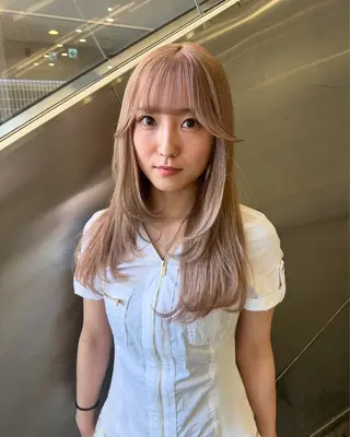 ロング AYAKASA 暖色カラー/レイヤーのヘアスタイル