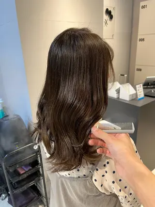 セミロング カラー うる艶カラー/恵比寿 ベージュ/丸山陽平のヘアスタイル