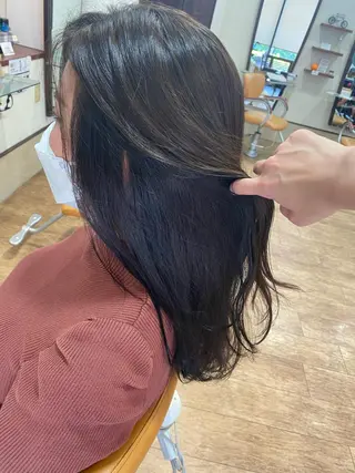 ロング カラー サプリームヘア 飯田みち瑠のヘアスタイル