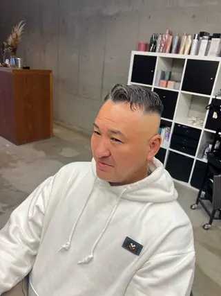 ショート メンズ アンドチル所属・メンズ特化美容師 💫西村一真のヘアスタイル