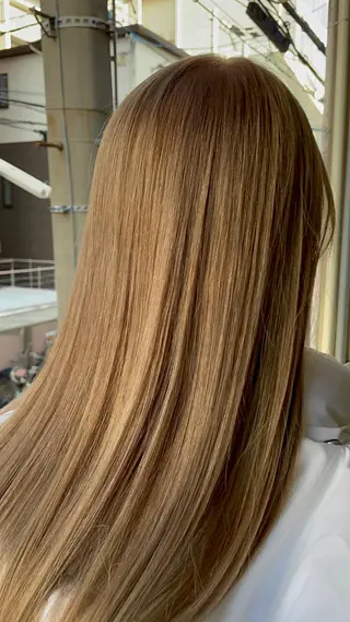 ミディアム カラー パーマ ヘアアレンジ メンズ キッズ ネイル マツエク・マツパ 切りっぱなしヘアボブ ミディアムヘアRYOのヘアスタイル