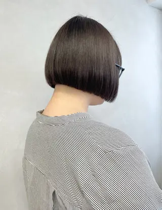 ショート カラー 🫧透明感カラー/ ボブ/小笠原汐海🪽のヘアスタイル