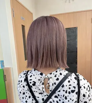 ミディアム カラー yui .のヘアスタイル