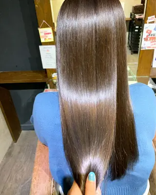 ロング swan ユイカのヘアスタイル