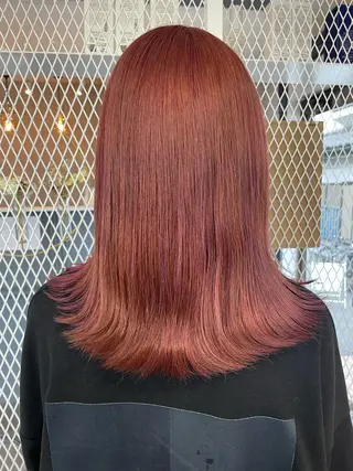カラー 手塚 由佳のヘアスタイル