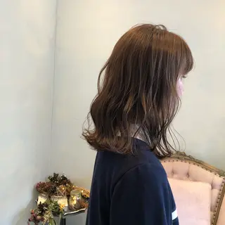 ミディアム 相川 愛実のヘアスタイル