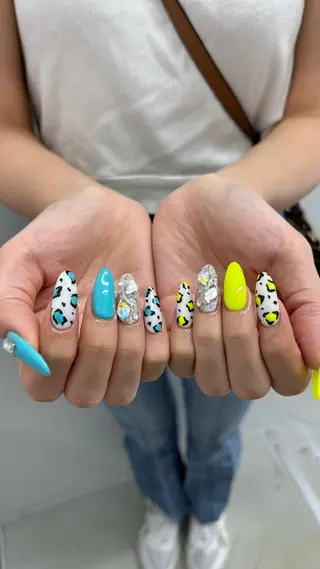 ネイル Queen所属・伊藤 梨恋のネイルデザイン