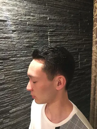 ショート メンズ 牧 颯斗のヘアスタイル