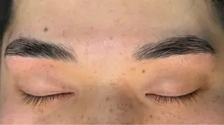 アイブロウ I's浦安 泉澤李里の眉毛・アイブロウイメージ