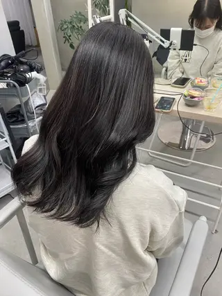 ミディアム カラー 前橋 姫奈のヘアスタイル