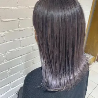 ミディアム カラー 澤田 しおりのヘアスタイル