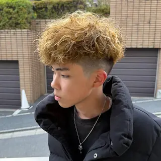 ミディアム パーマ メンズ 💈原宿指名No.1 センターパート💈のヘアスタイル