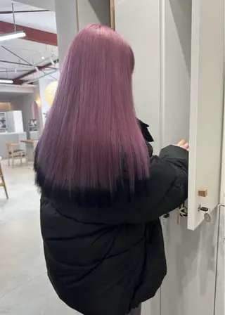 ロング カラー 🎨ハイトーン/ デザインカラー 内藤のヘアスタイル