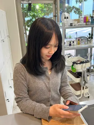 セミロング MIDORI🎀 透明感/ベージュのヘアスタイル
