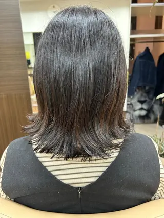 ミディアム カラー 太田 まなのヘアスタイル