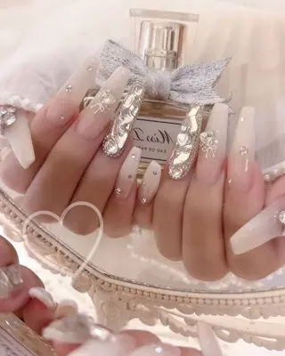 カラー AIN Nailのネイルデザイン