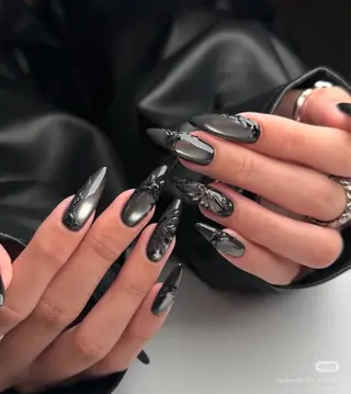 ネイル Mika Nails 心斎橋のネイルデザイン