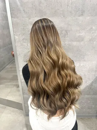 ロング カラー 難波/ハイトーン 🦋AOI🦋のヘアスタイル